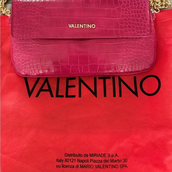 Valentino vegan patent crocodile crossbody bag with gold chain BNWOT - Picture 6 of 12